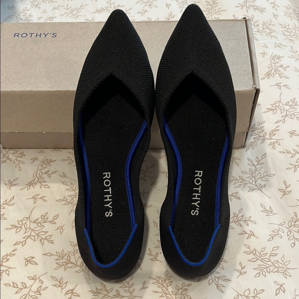 Rothy's Tan and Black Flats Stylish Loafers
